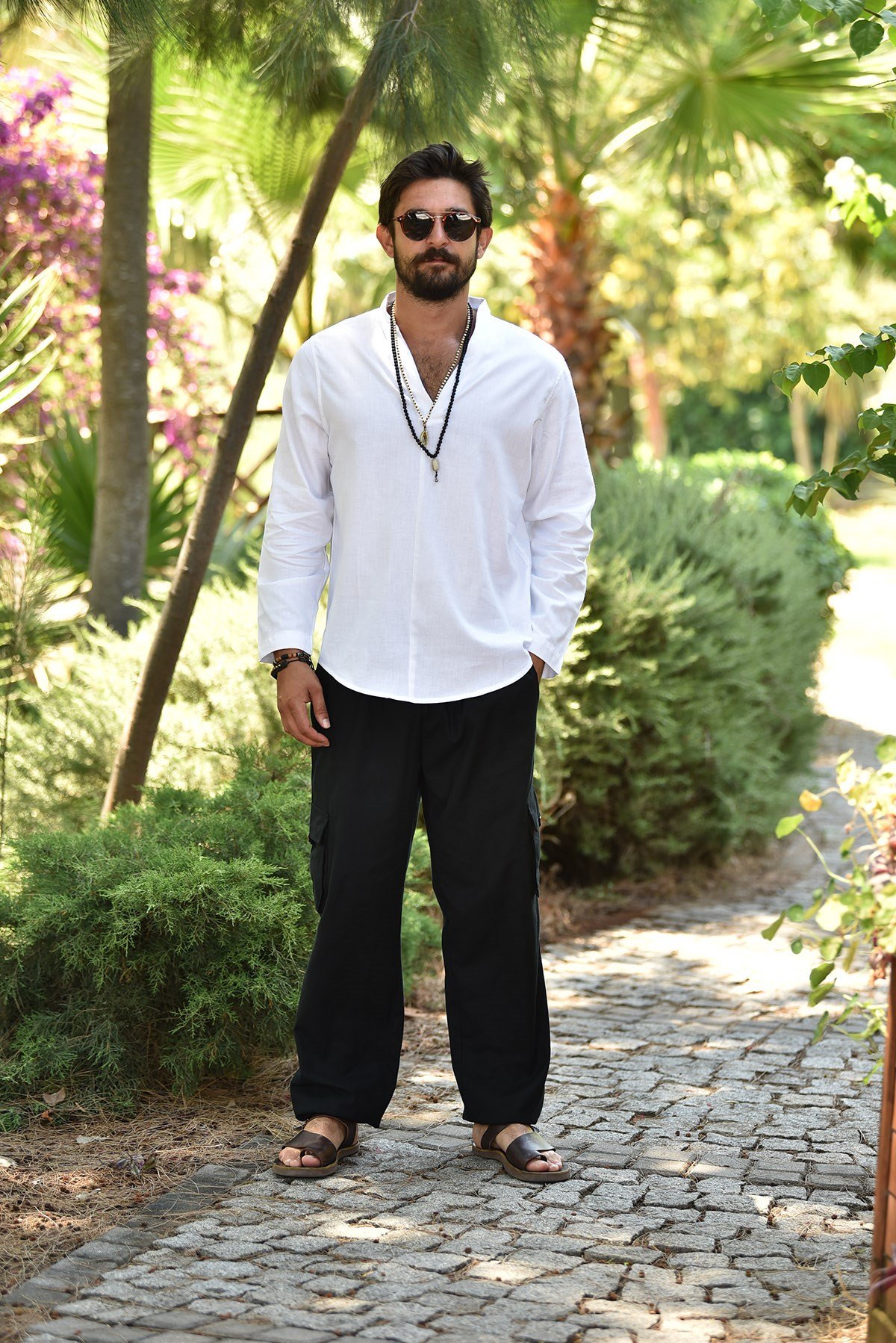 Beyaz V Yaka Erkek Gömlek - Şaman Butik Beyaz V Yaka Erkek Gömlek