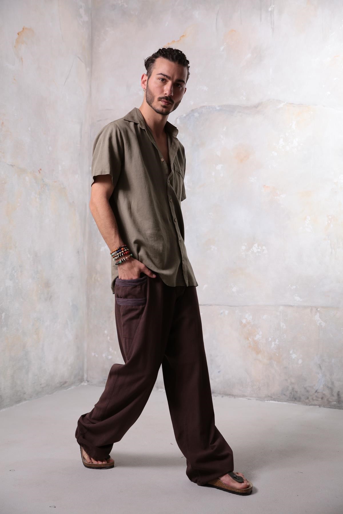  Haki Rahat Kesim Kısa Kollu Erkek Gömlek