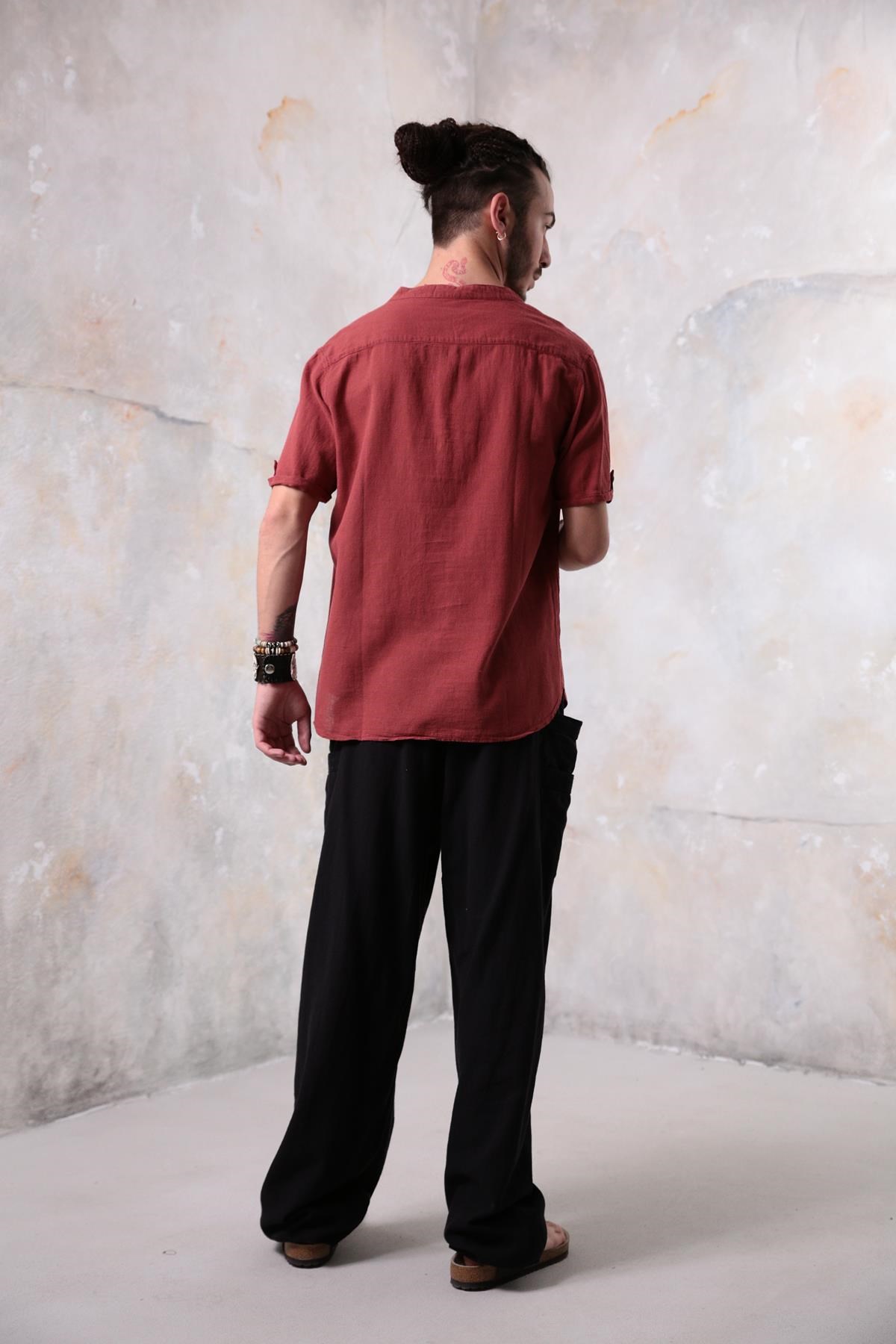  Kiremit Düğmeli Kısa Kollu Hakim Yaka Erkek Gömlek