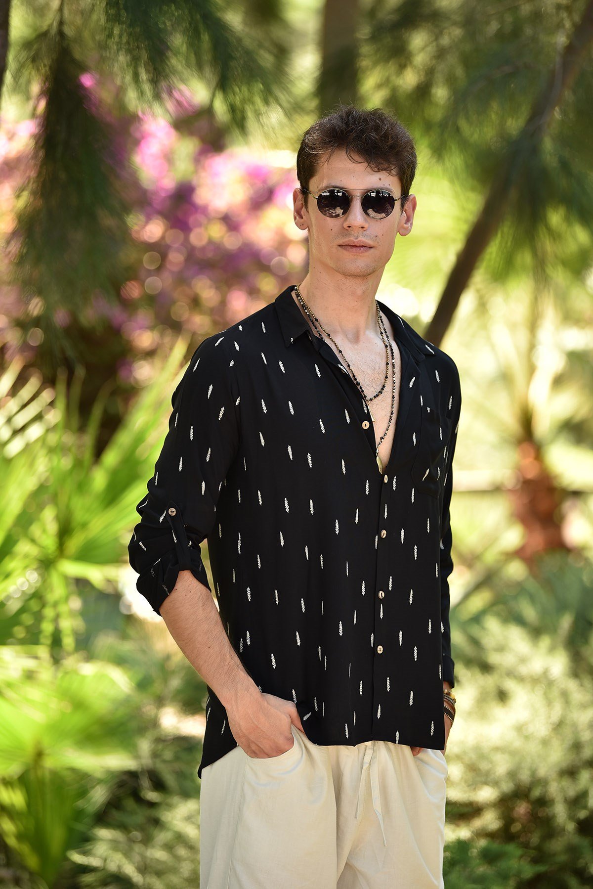 Siyah Tüy Desen Uzun Kol Gömlek - Şaman Butik Siyah Tüy Desen Uzun Kol Gömlek