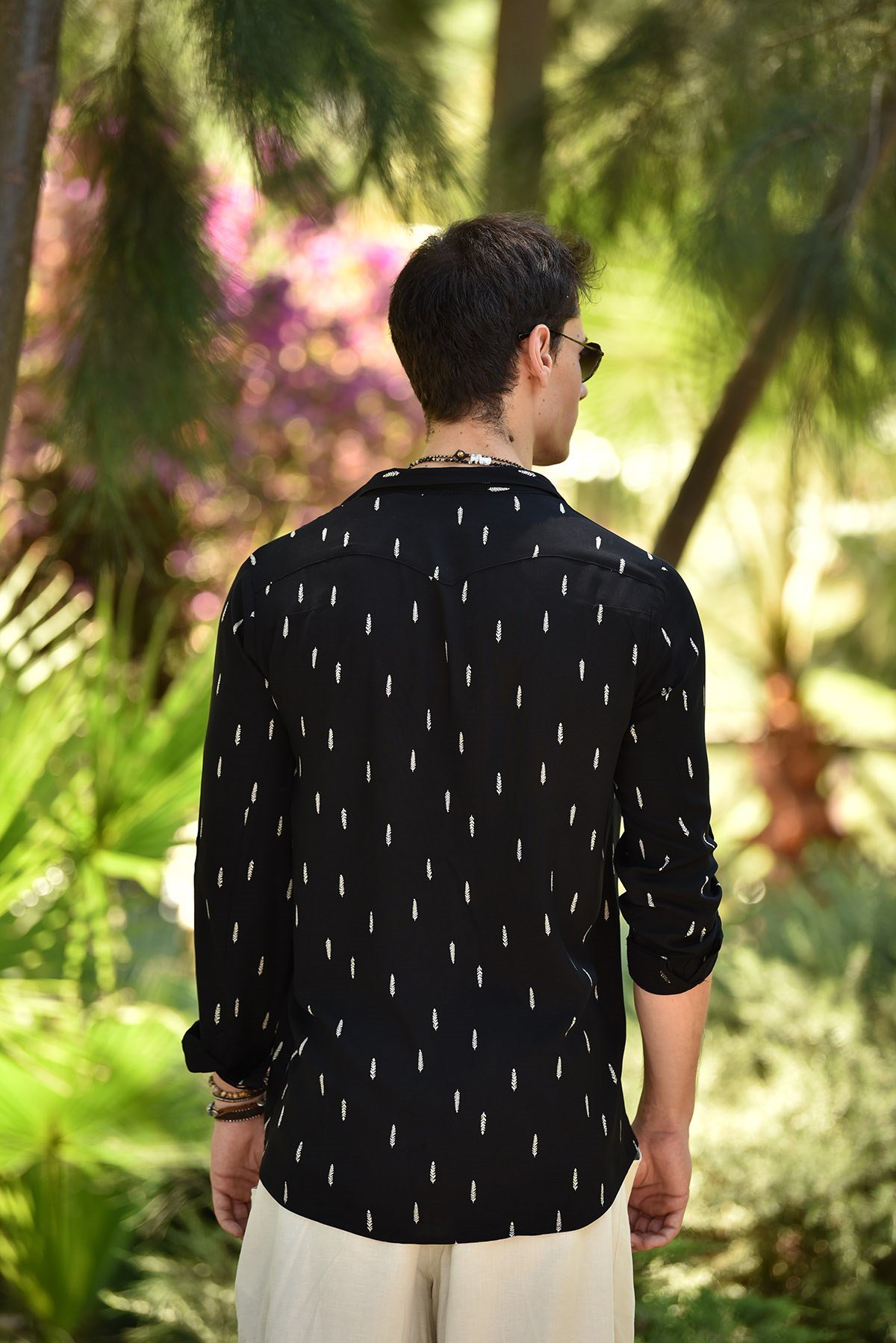 Siyah Tüy Desen Uzun Kol Gömlek - Şaman Butik Siyah Tüy Desen Uzun Kol Gömlek