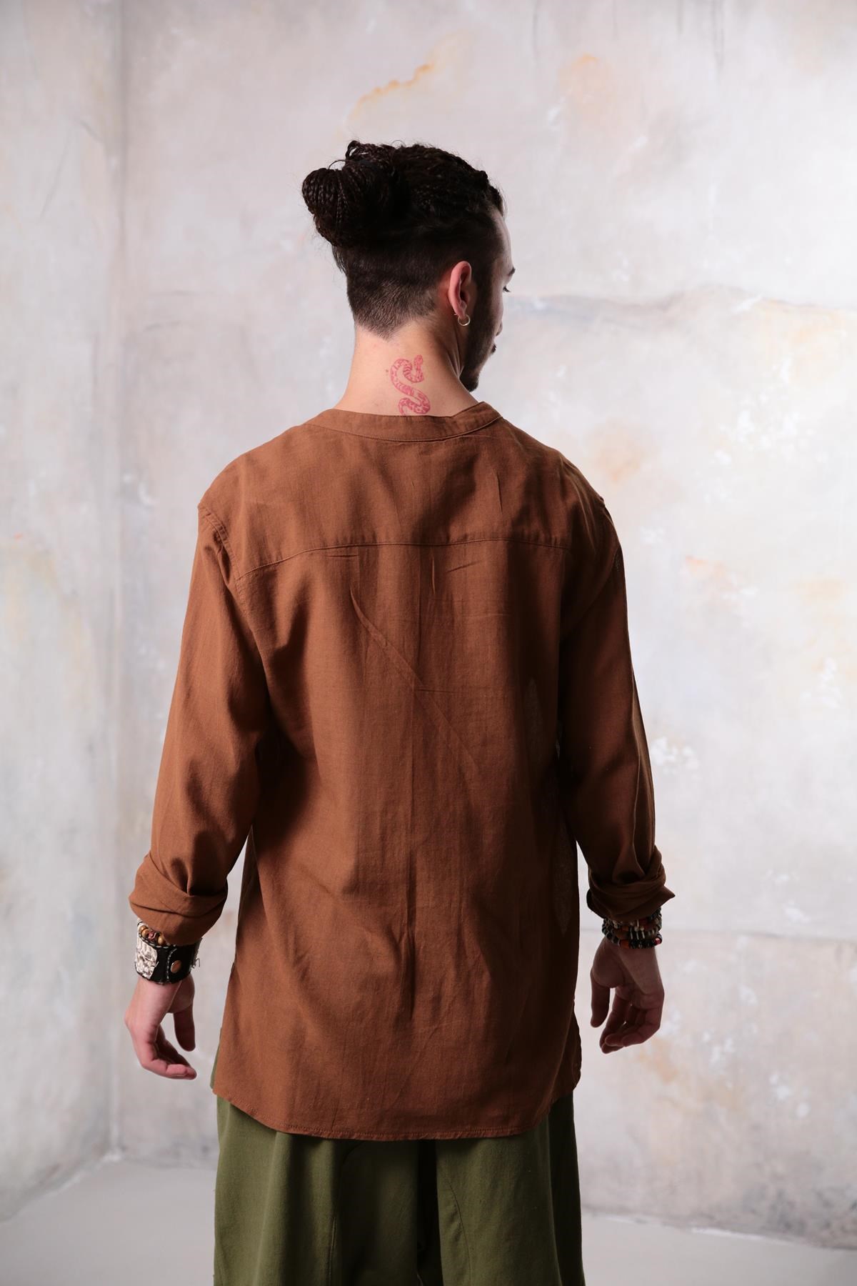  Taba Hakim Yaka Nakış Detaylı Erkek Gömlek