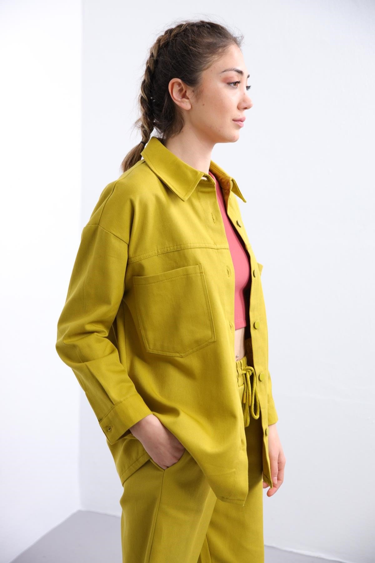  Yağ Yeşili Büyük Cepli Gömlek