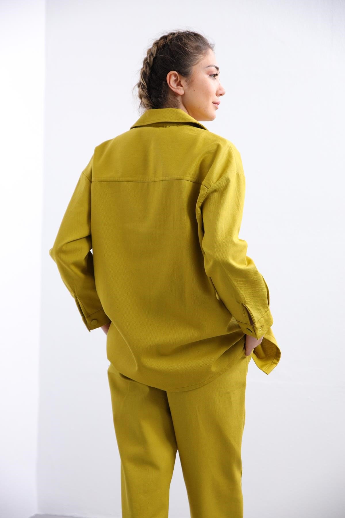  Yağ Yeşili Büyük Cepli Gömlek