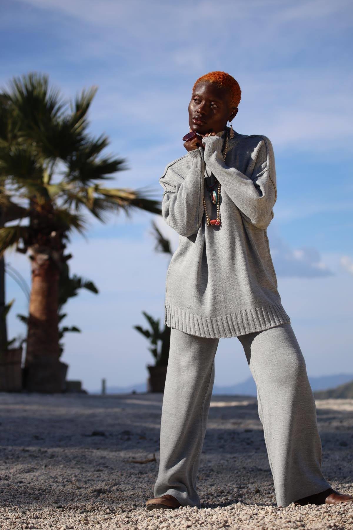 Gri Balıkçı Yaka Kazak ve Triko Pantolon Takım