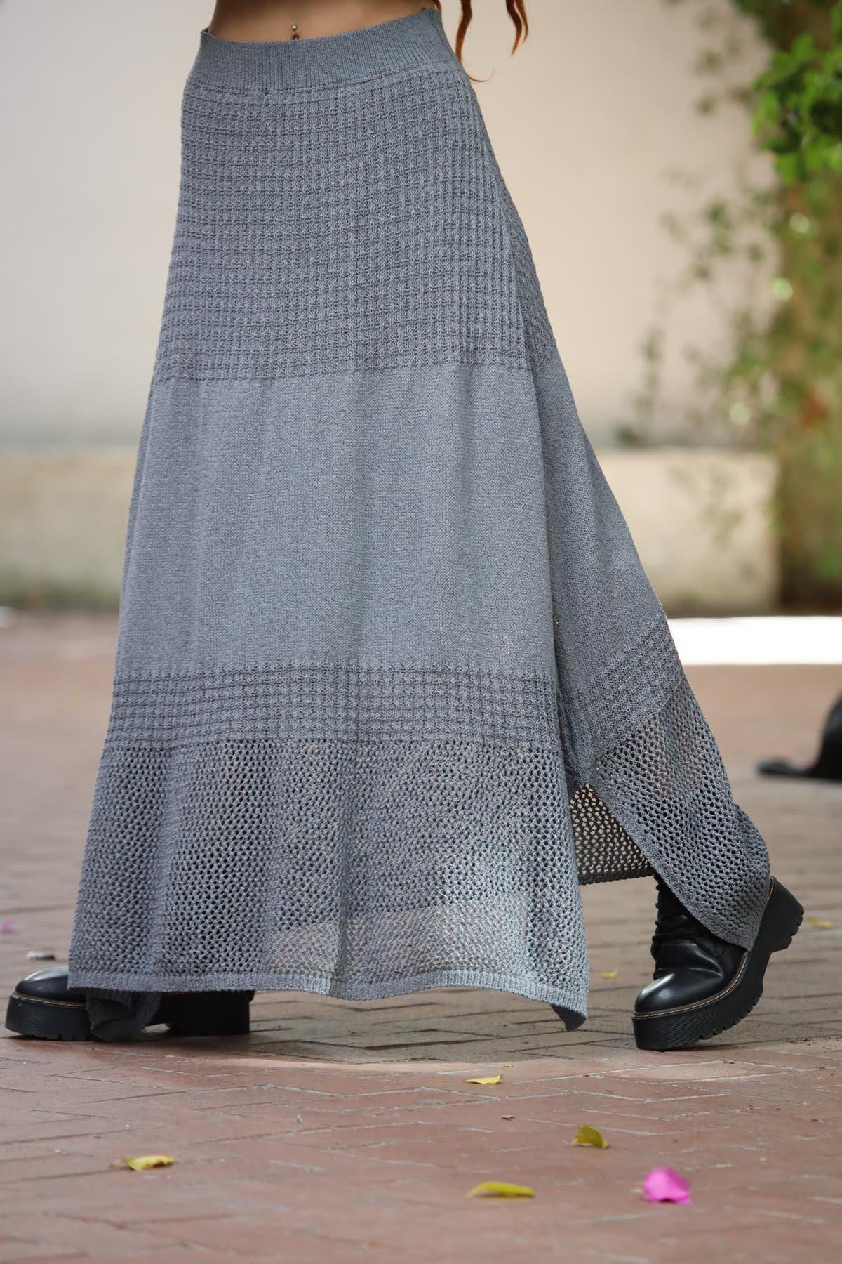 Gri File Detay Yırtmaçlı Örme Etek