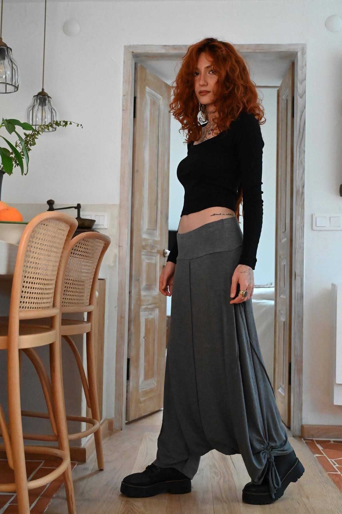 Gri Paçası İpli Dikiş Detay Triko Şalvar