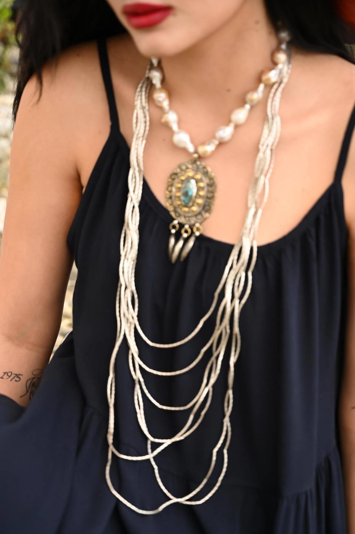 Silver Plated Antique Coin Detailed Wave Design Necklace