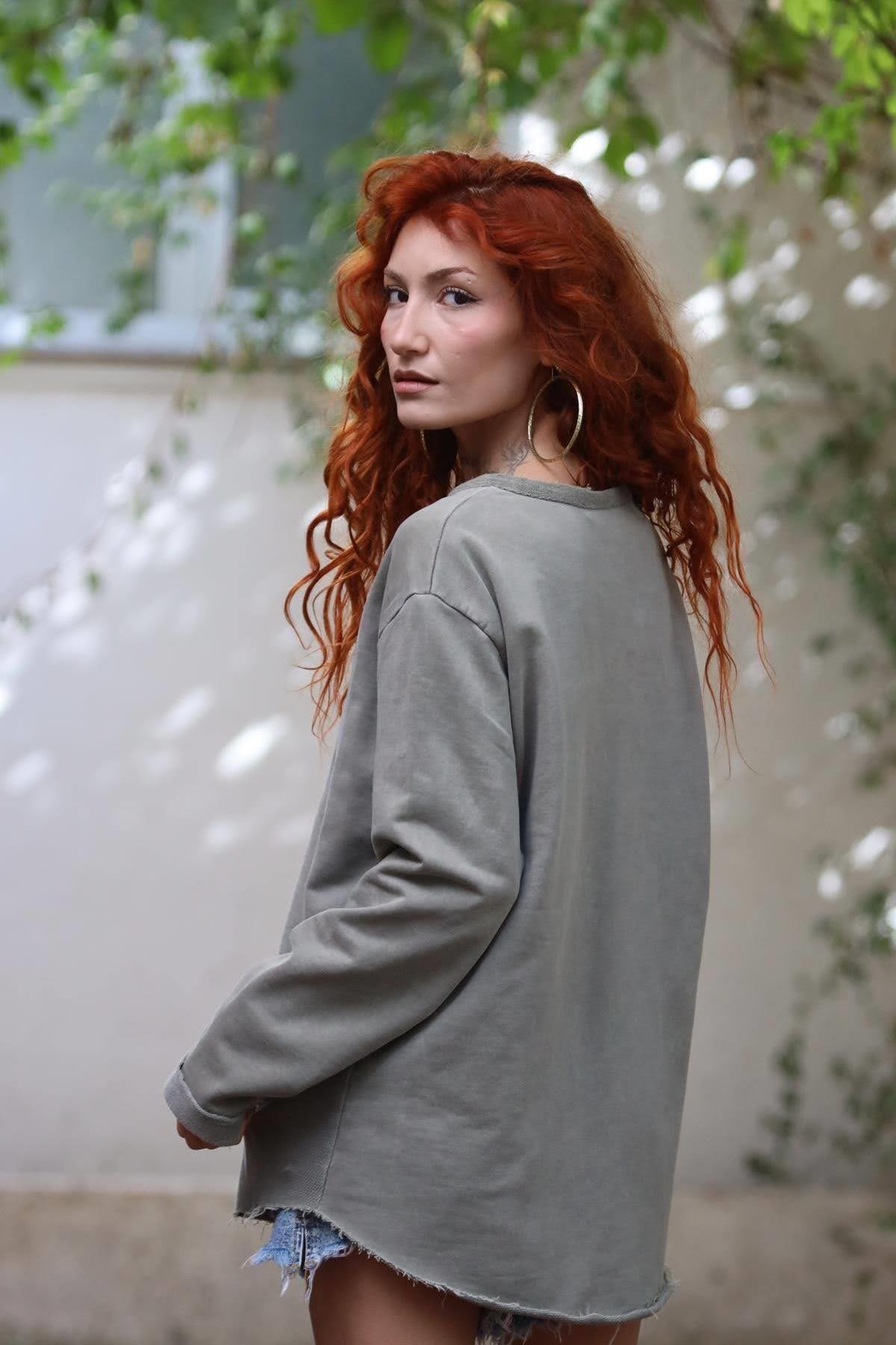 Haki Bisiklet Yaka Dikiş Detaylı Parçalı Sweat