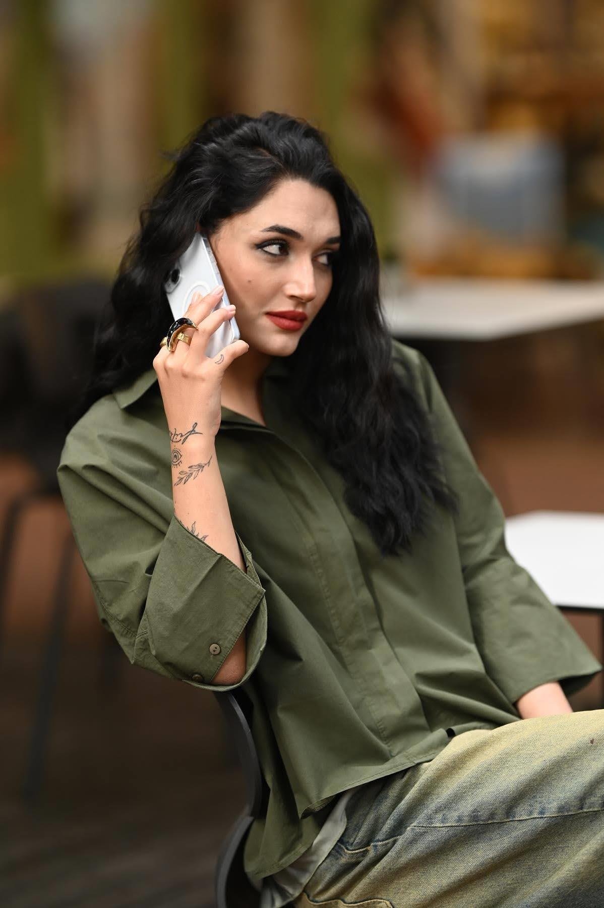 Haki Kalın Manşetli Düğmesi Gizli Salaş Gömlek