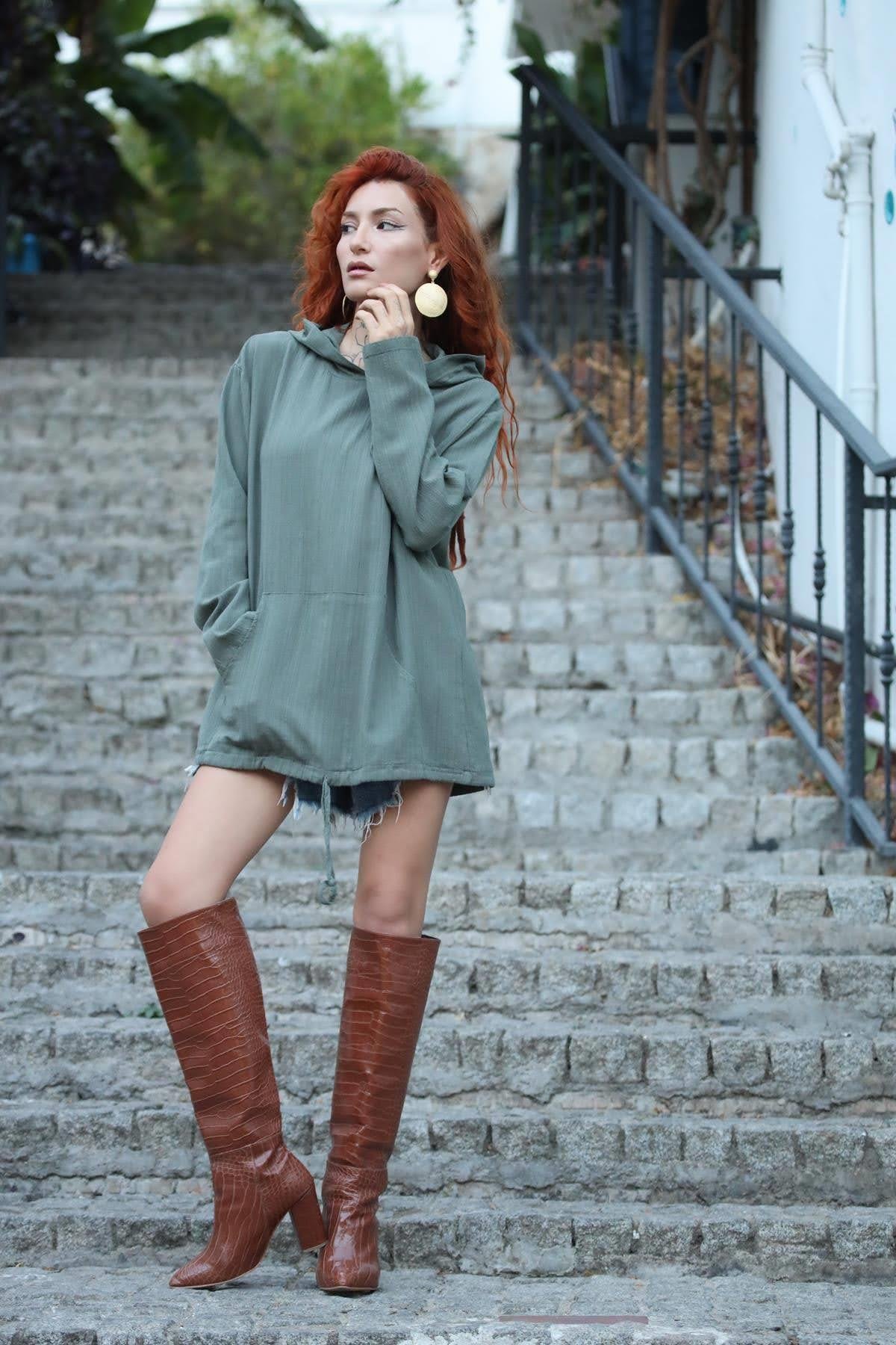 Haki Kapüşonlu Kanguru Cepli Büzgülü Sweat