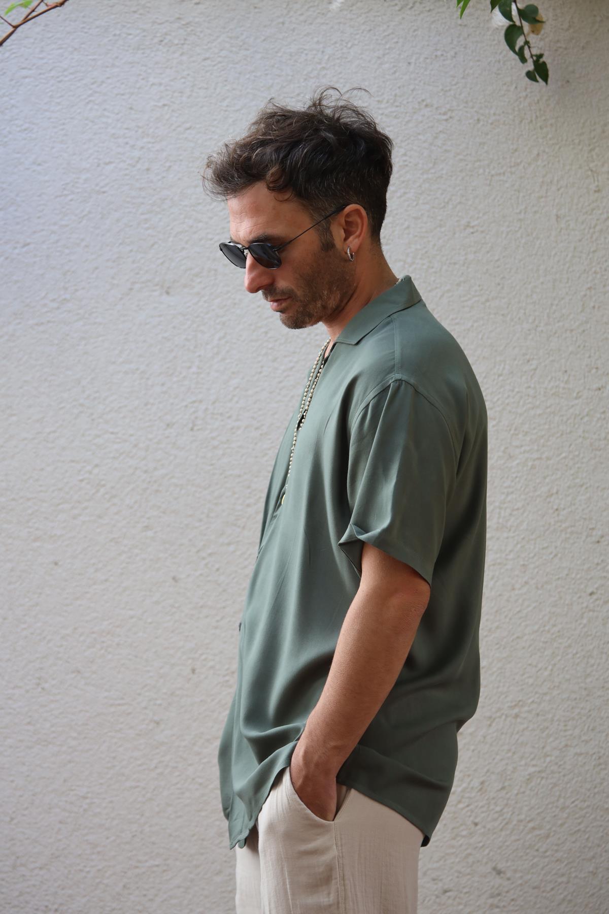 Haki Kısa Kollu Erkek Gömlek