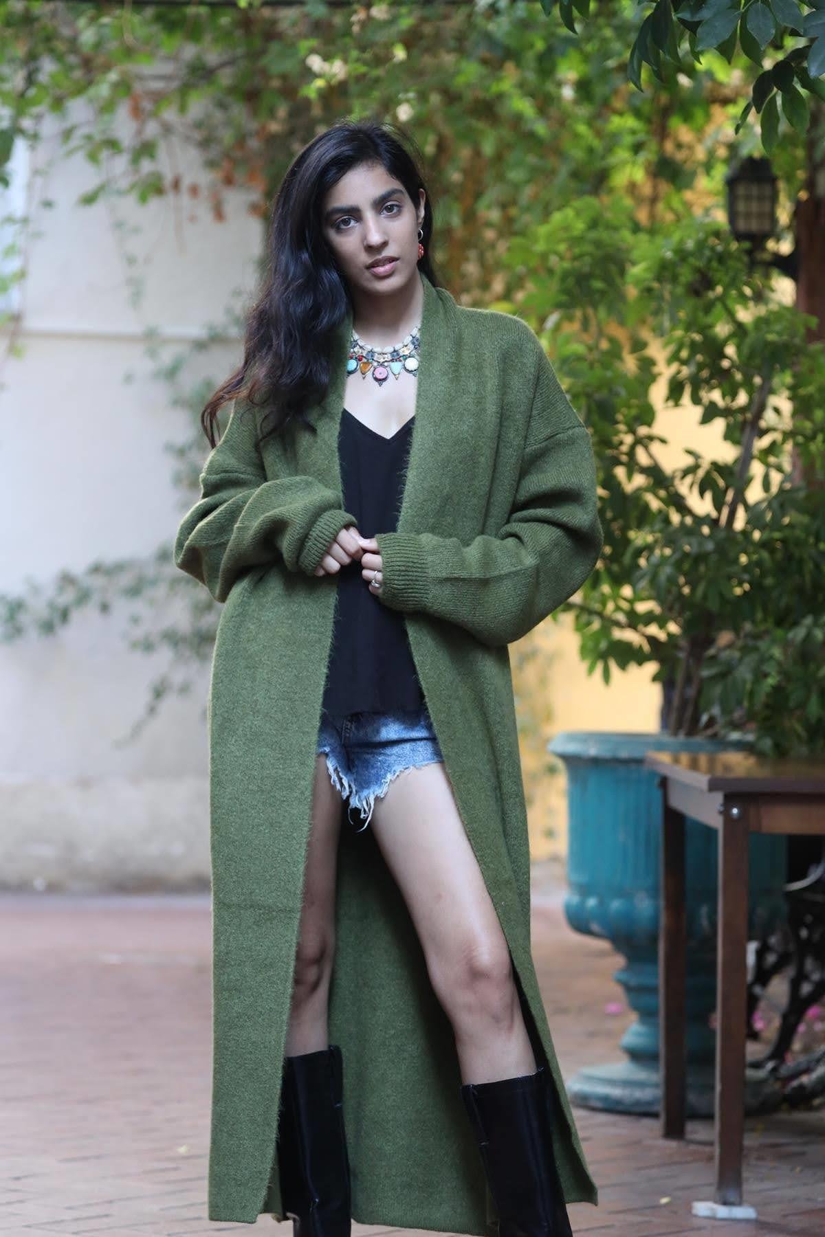 Haki Salaş Uzun Triko Hırka