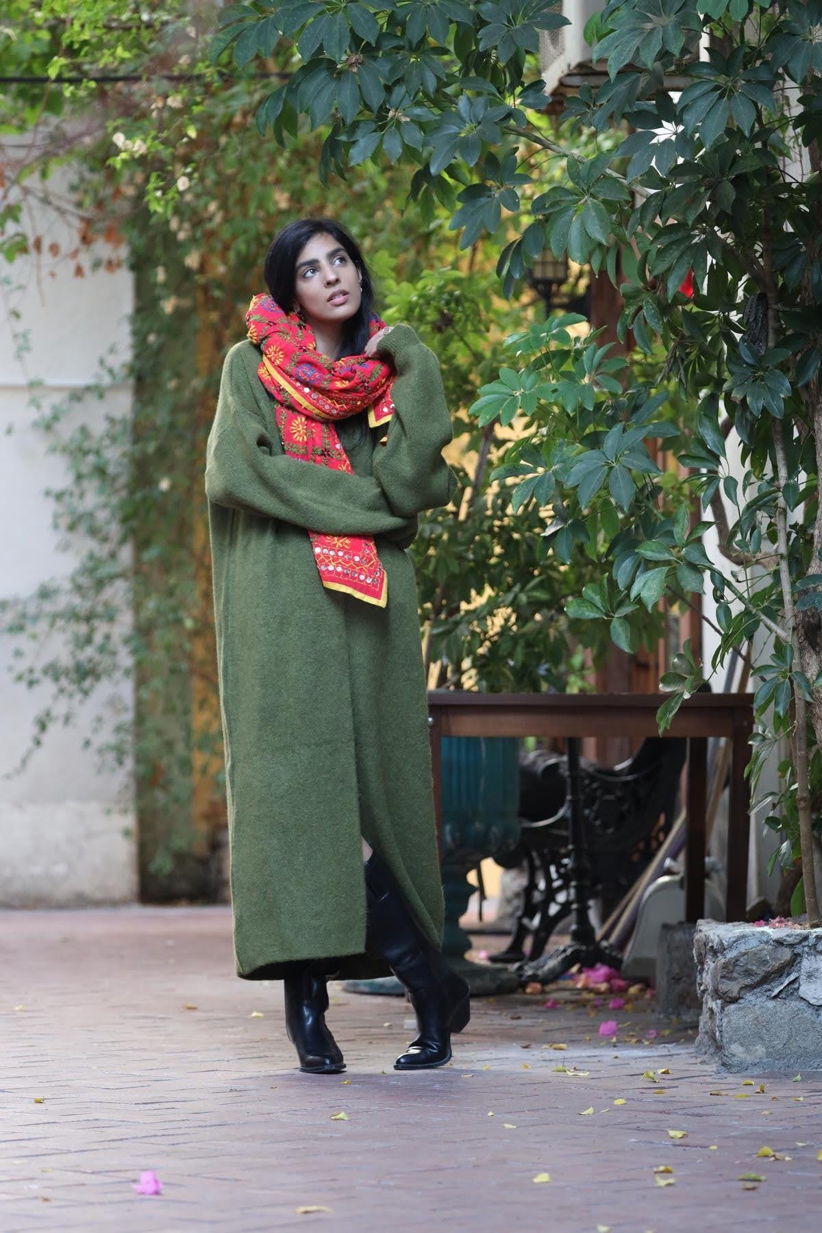 Haki Salaş Uzun Triko Hırka