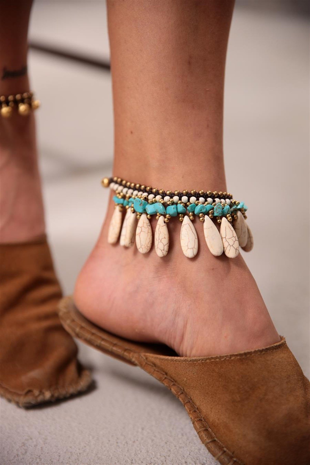  Bronz Kemik Ve Turkuaz Taşlı Sallantılı Tasarım Halhal