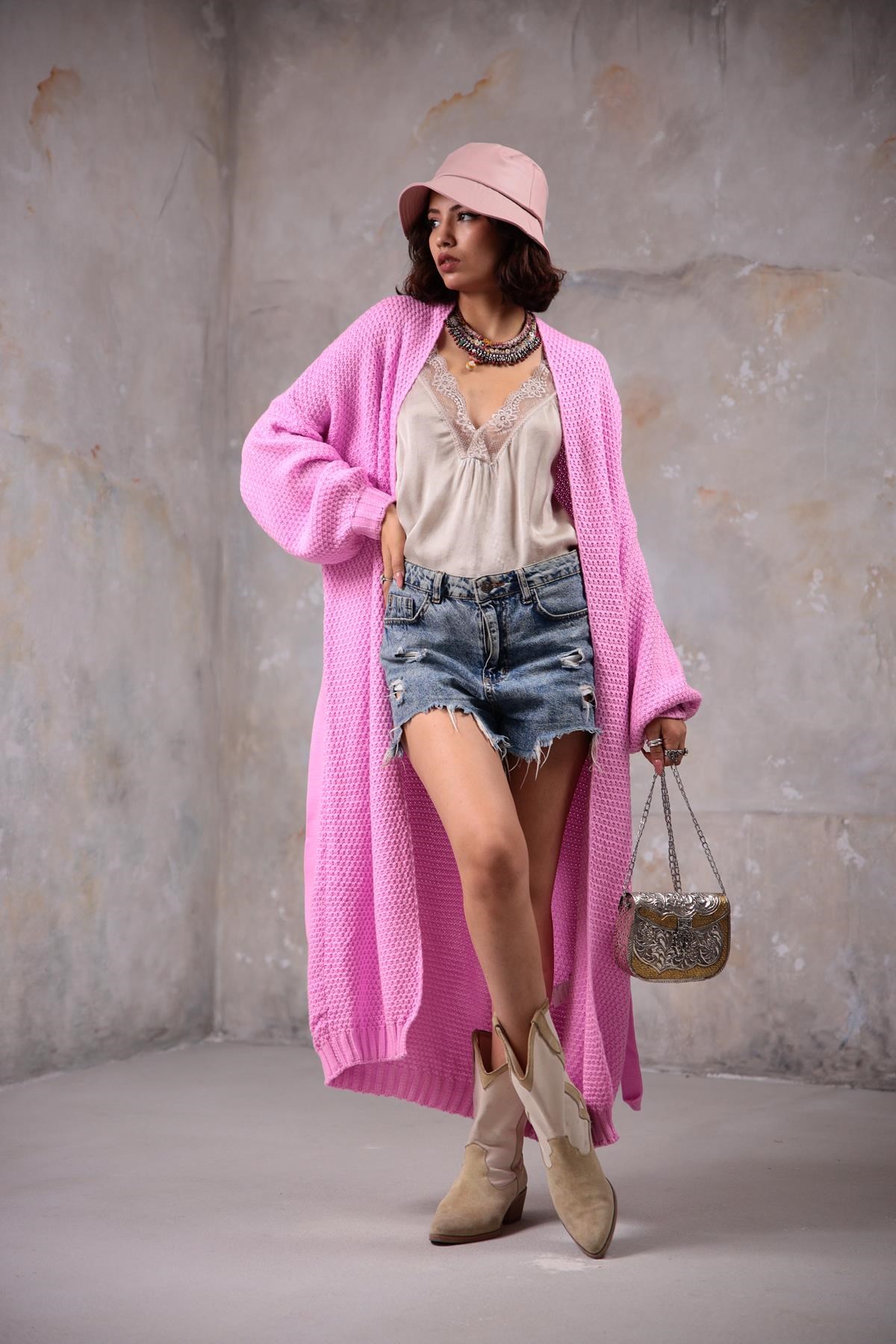 Pembe Kemerli Uzun Triko Hırka - Şaman Butik Pembe Kemerli Uzun Triko Hırka