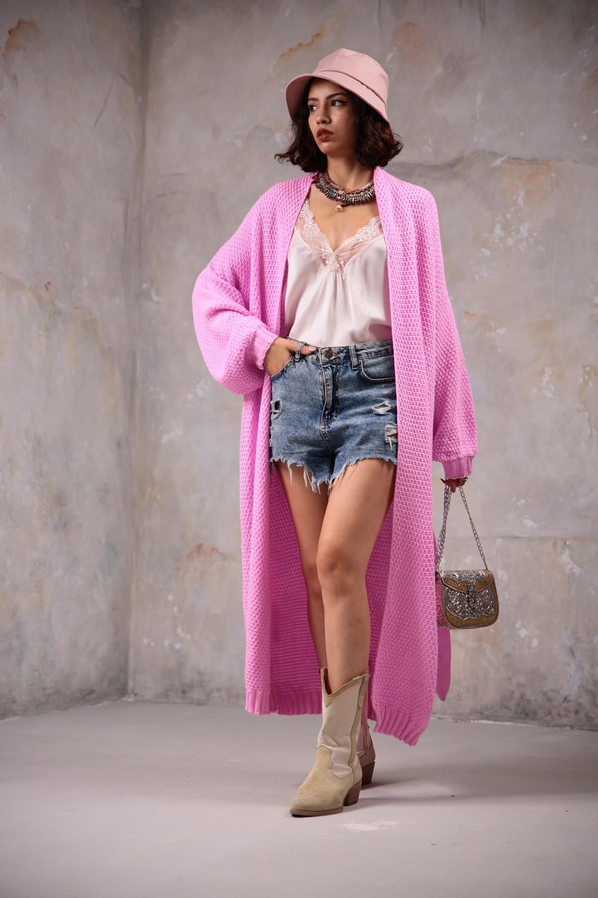 Pembe Kemerli Uzun Triko Hırka - Şaman Butik Pembe Kemerli Uzun Triko Hırka