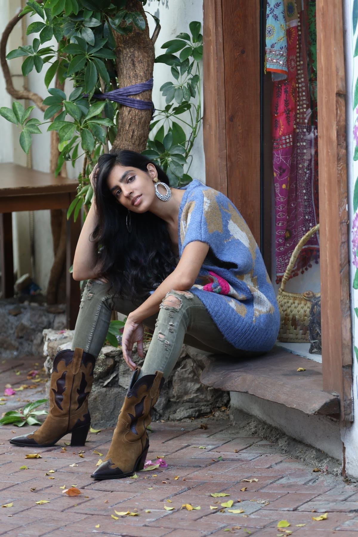 İndigo Kabartmalı Süveter