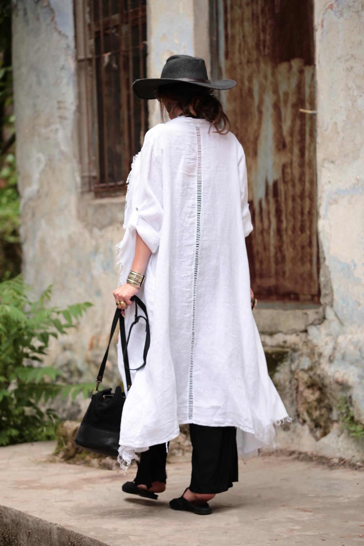 Beyaz Sırt Detaylı Keten Kaftan - Şaman Butik Beyaz Sırt Detaylı Keten Kaftan