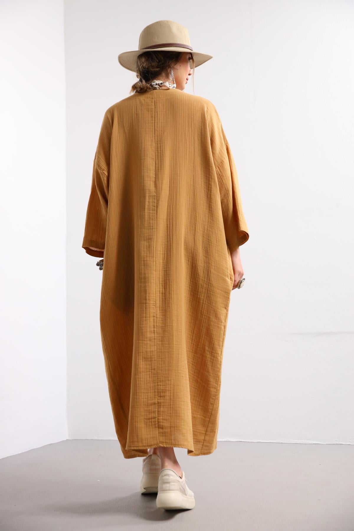  Camel Rengi Kuşaklı Uzun Kaftan