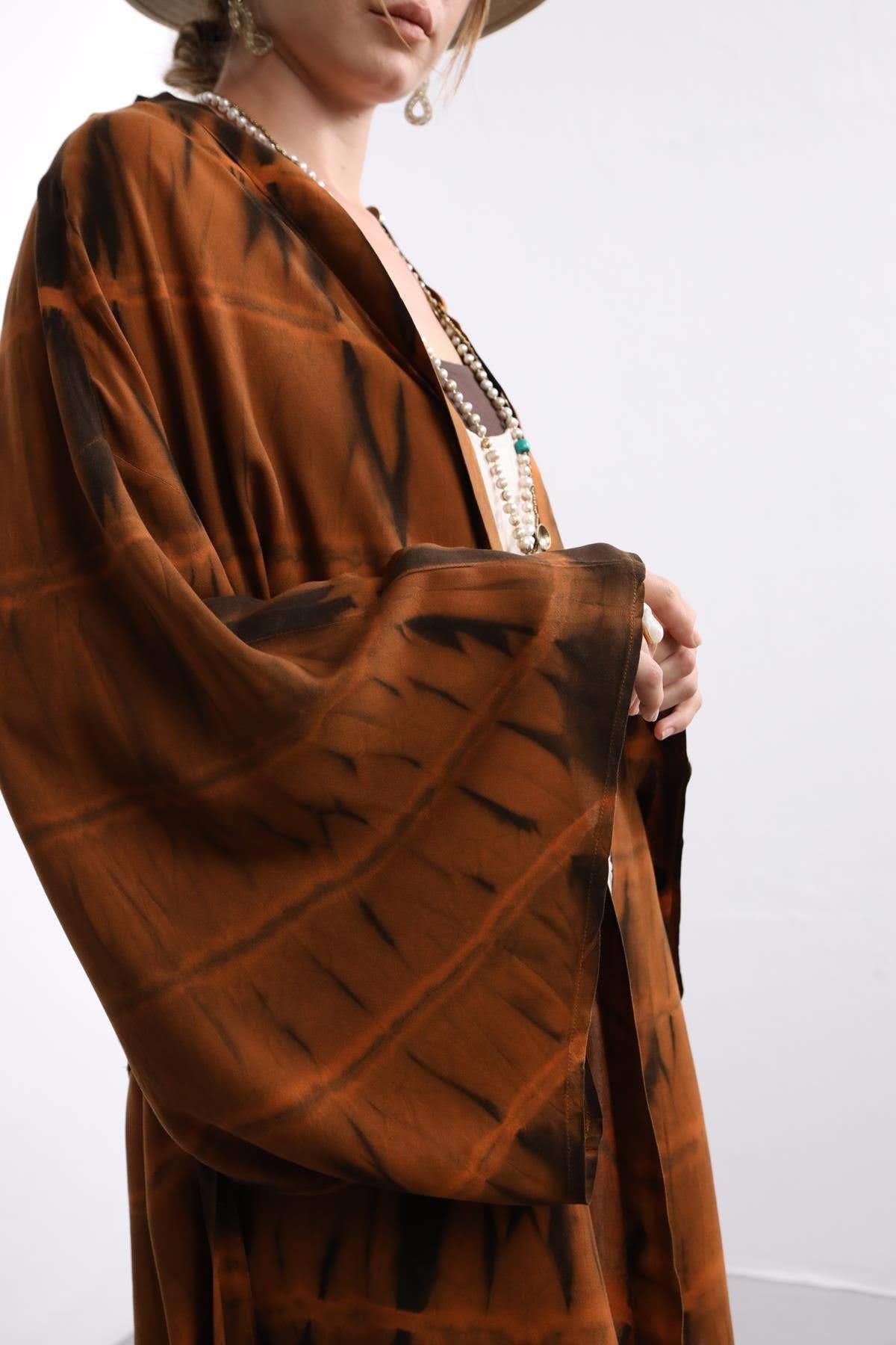 Kahverengi Batikli Kısa Kaftan - Şaman Butik Kahverengi Batikli Kısa Kaftan