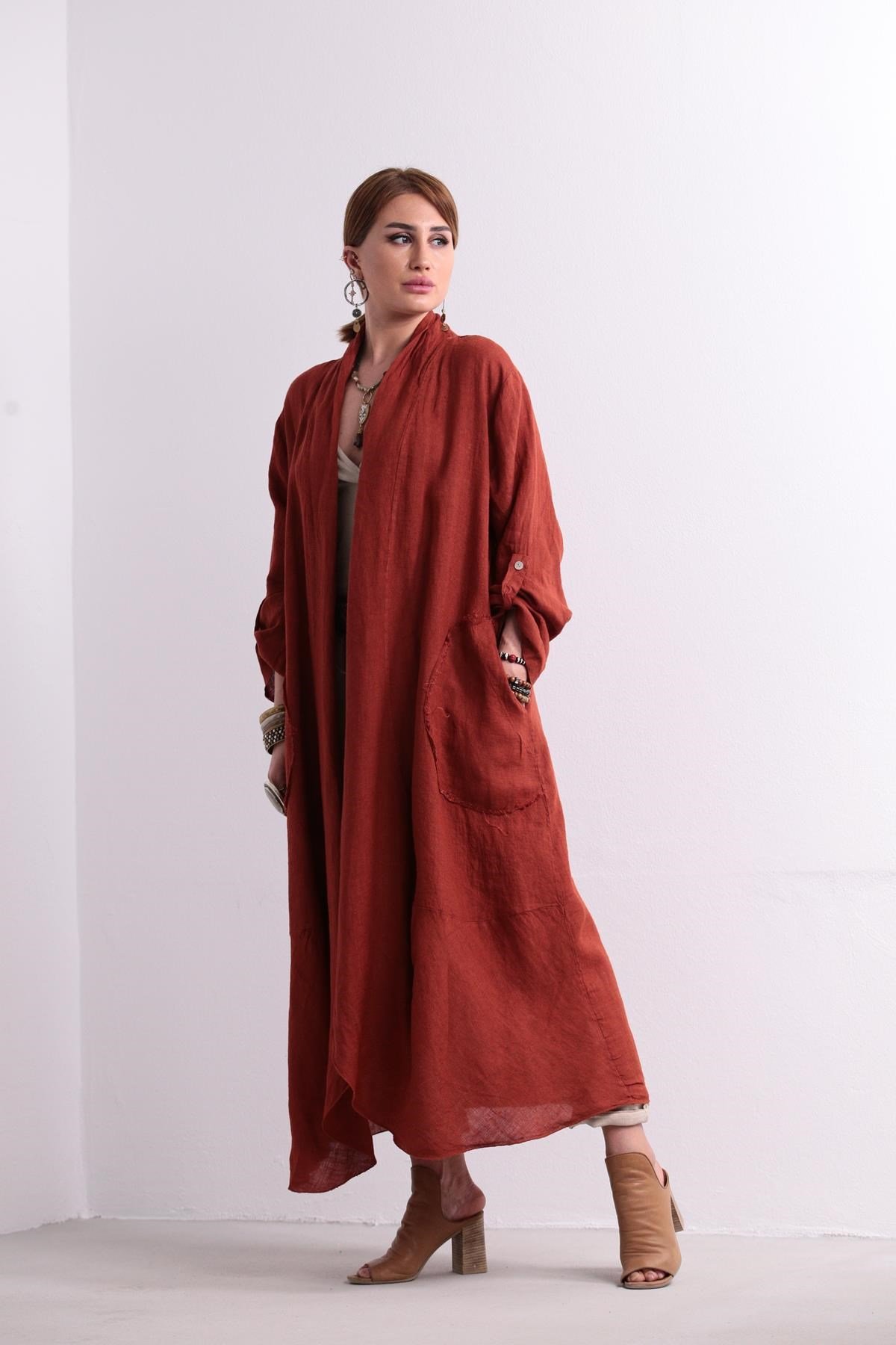 Kiremit Rengi Cebi Düğmeli Keten Kaftan - Şaman Butik Kiremit Rengi Cebi Düğmeli Keten Kaftan