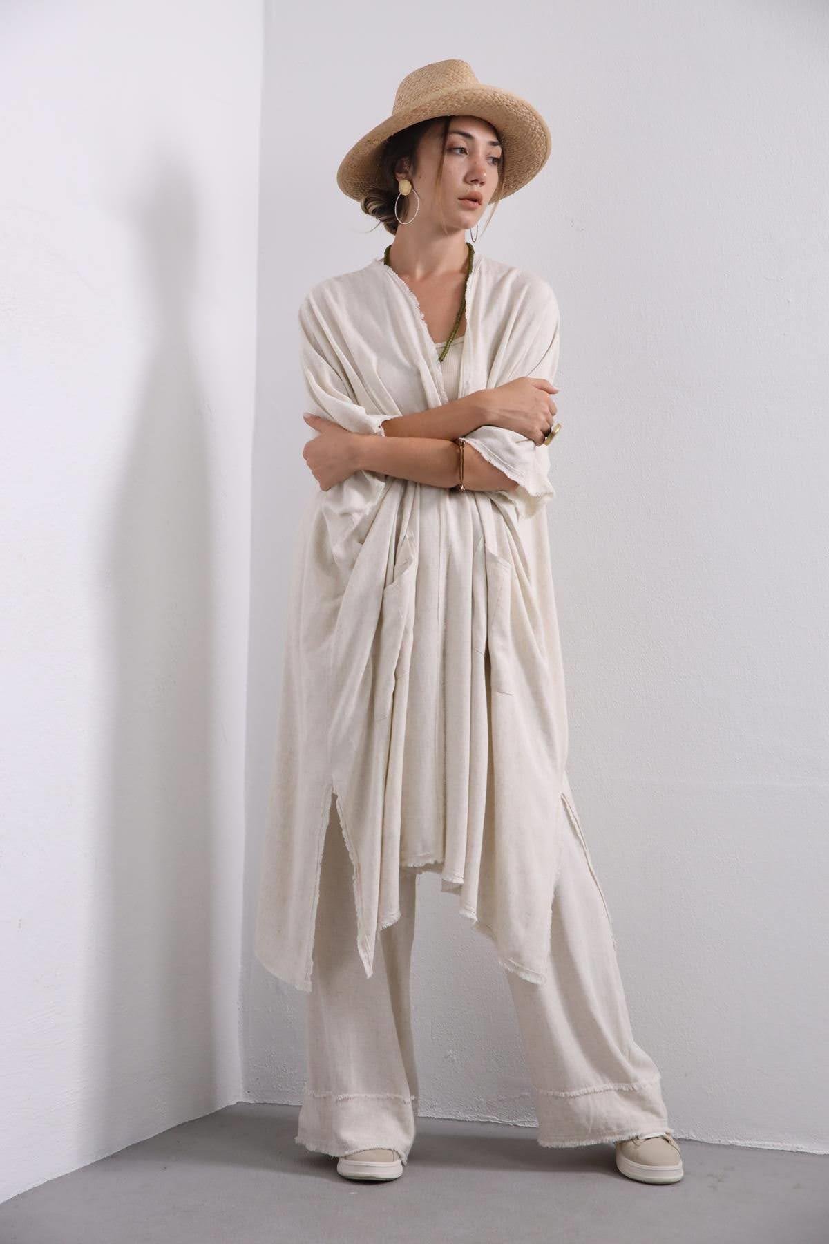  Krem Rengi Püsküllü Salaş Kısa Kollu Kaftan