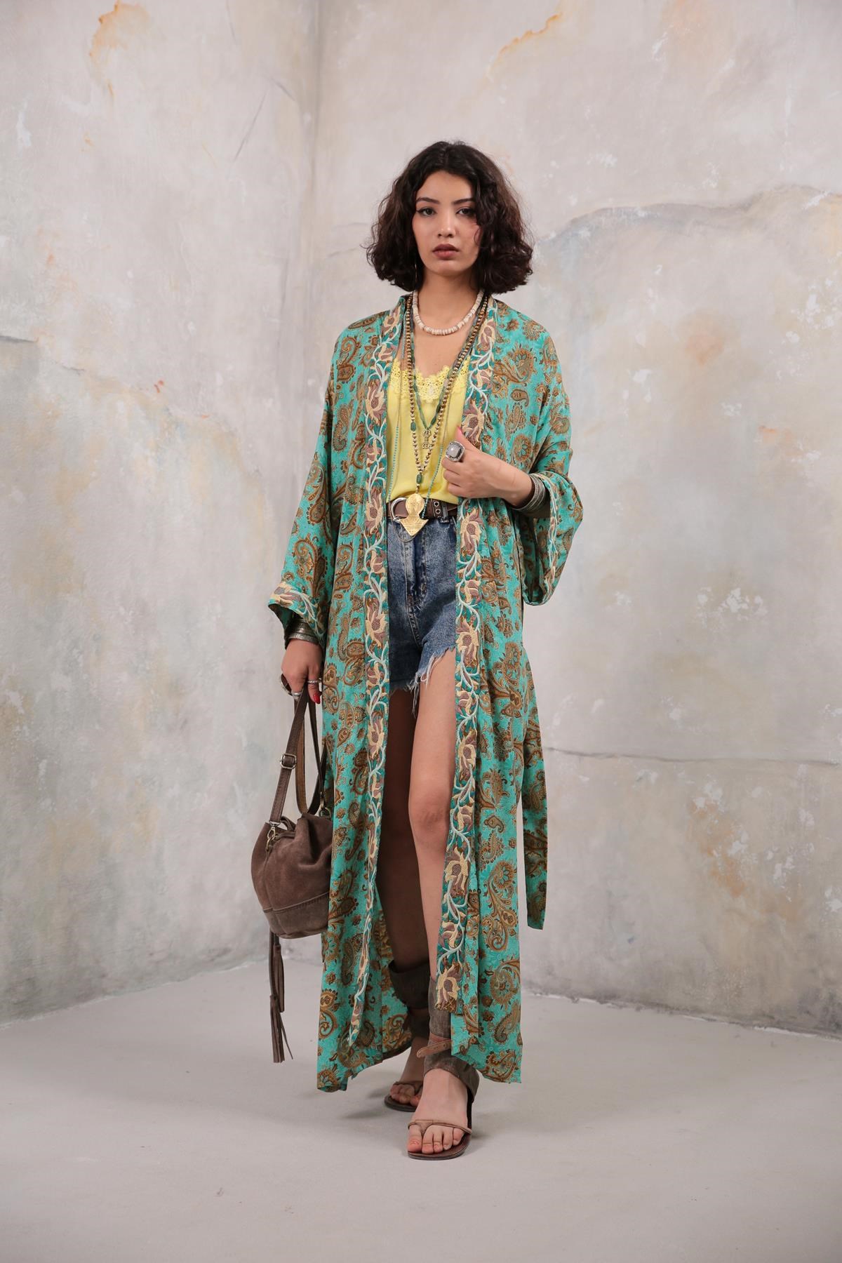  Su Yeşili Desenli İşleme Detaylı Kimono