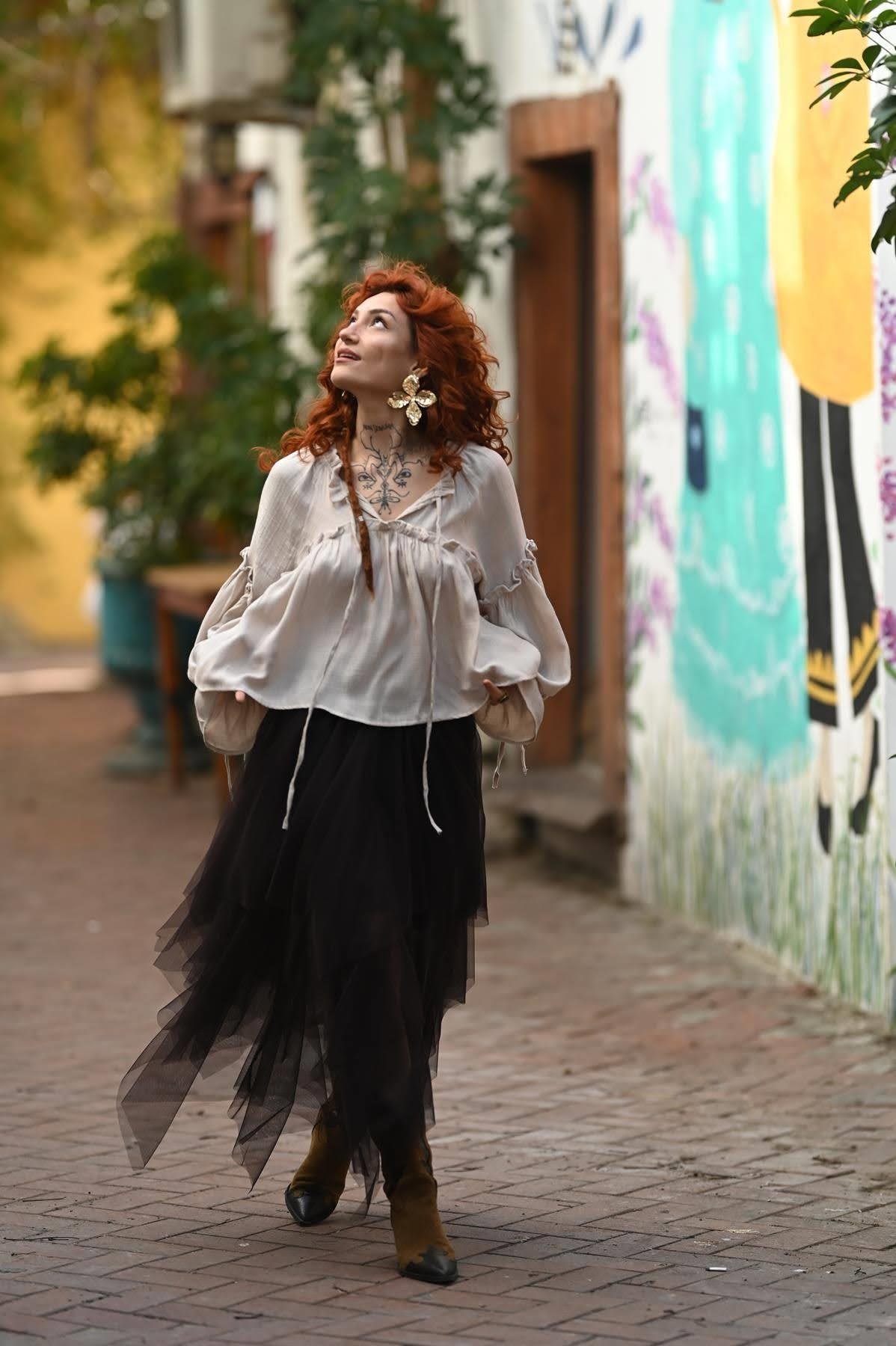 Kahverengi Beli Lastikli Kat Kat Tül Etek