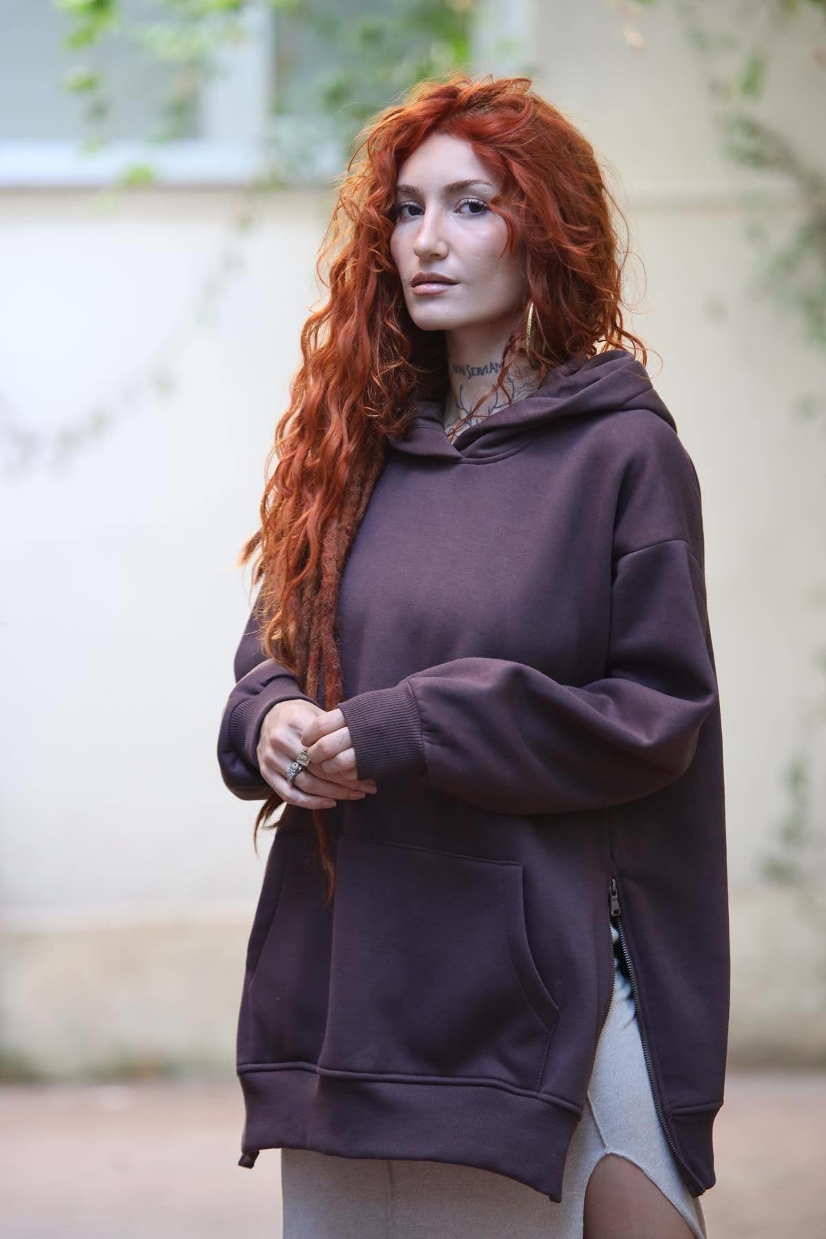 Kahverengi Kapüşonlu Kanguru Cepli Fermuar Detaylı Sweat