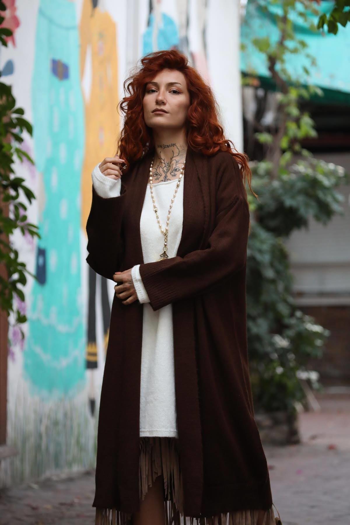 Kahverengi Uzun Şal Yaka Hırka