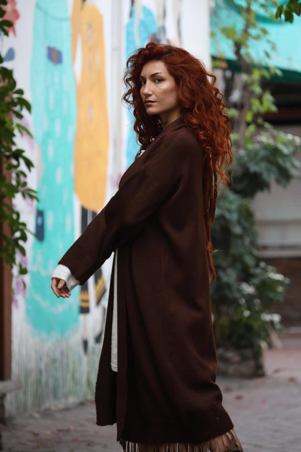 Kahverengi Uzun Şal Yaka Hırka