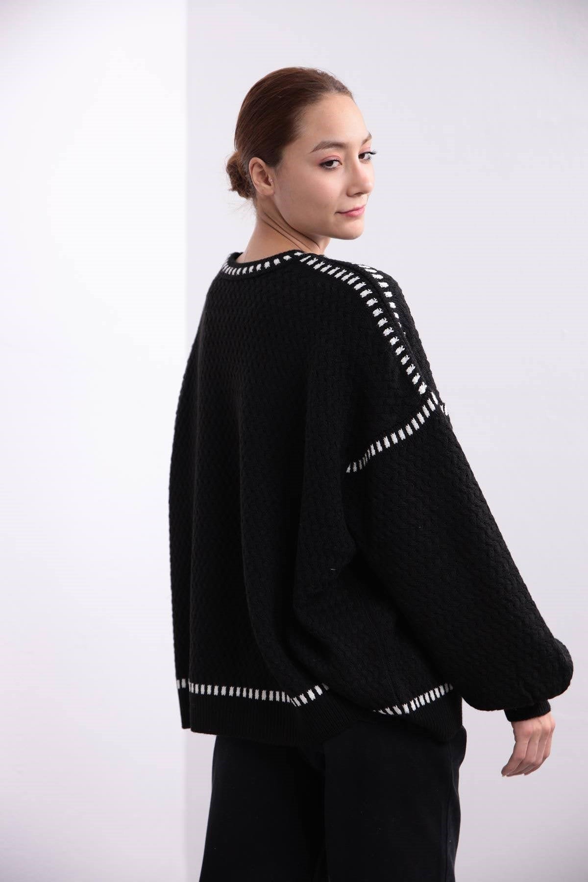 Siyah Desenli Oversize Kazak - Şaman Butik Siyah Desenli Oversize Kazak