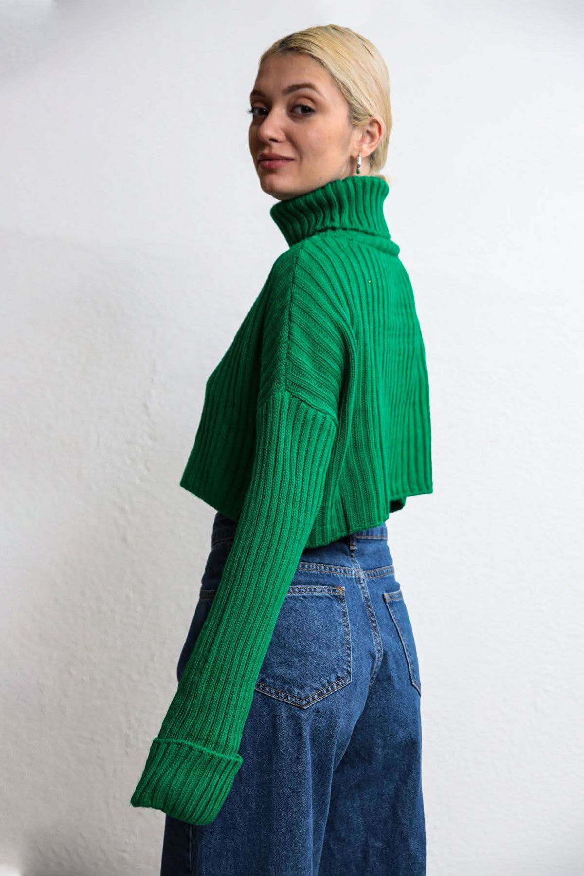  Yeşil Fitilli Balıkçı Crop