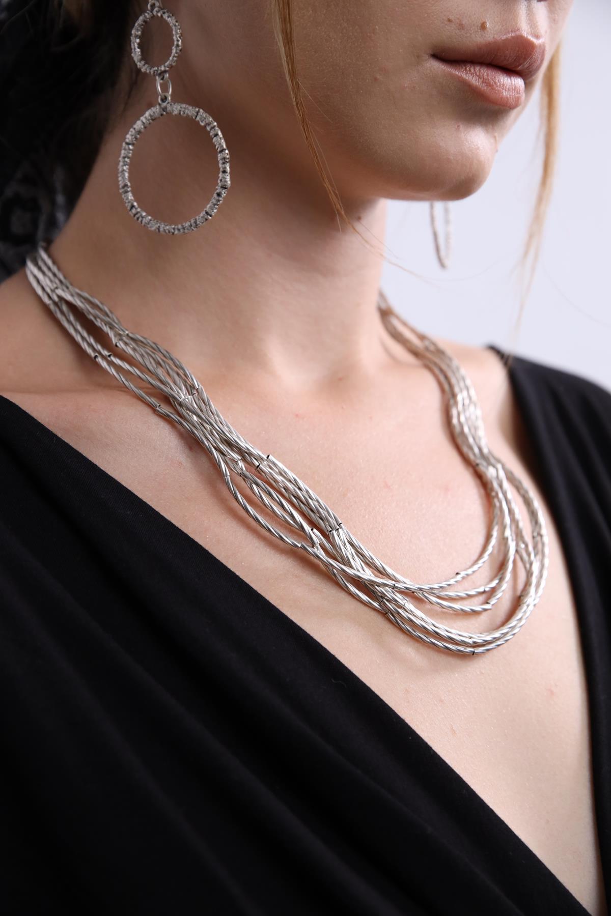  Gümüş Kaplama Antik Para Detaylı Dalga Tasarım Kolye