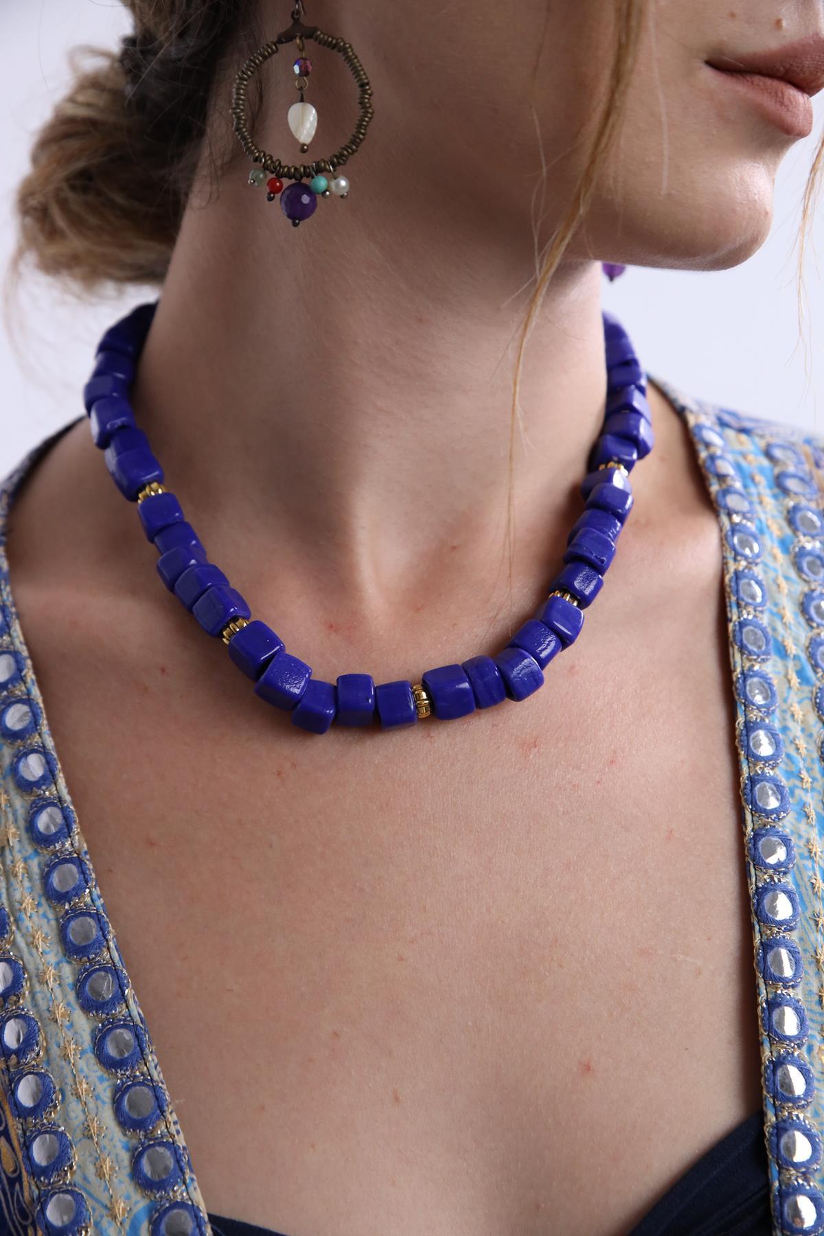  Lacivert Küp Cam Boncuk Tasarım Kolye