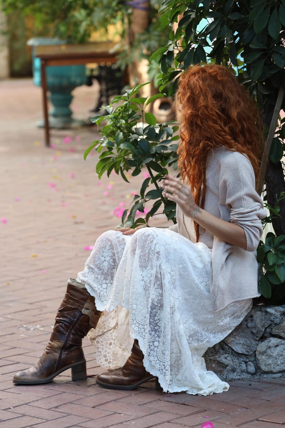 Krem Rengi Beli Lastikli Güpür Dantel Etek