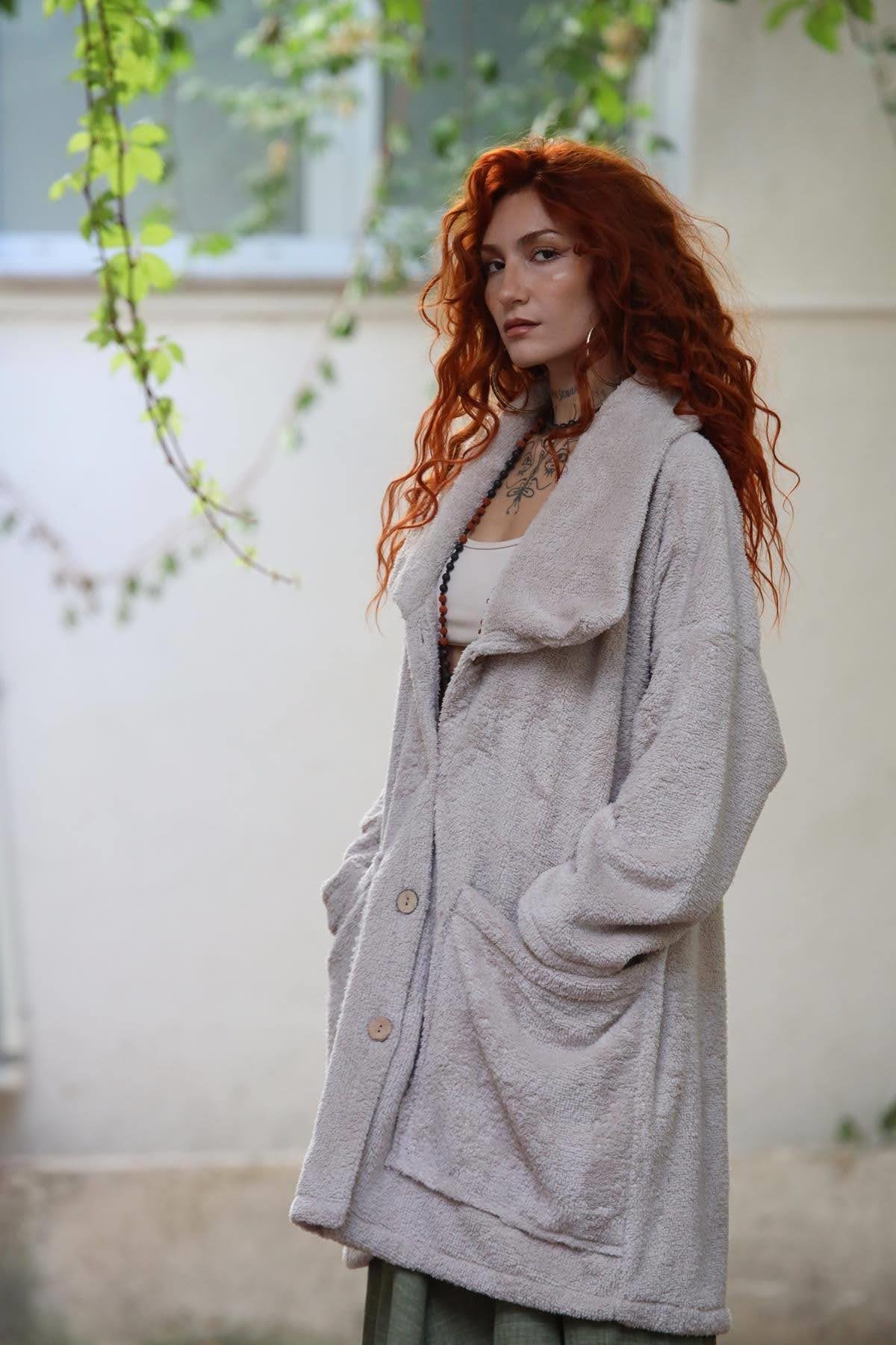 Krem Rengi Büyük Cepli Peluş Hırka