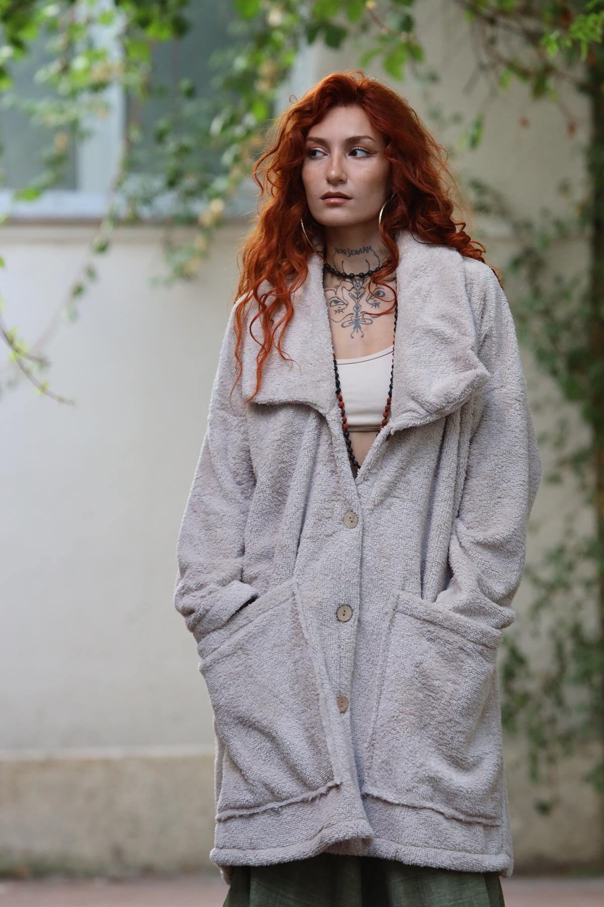 Krem Rengi Büyük Cepli Peluş Hırka