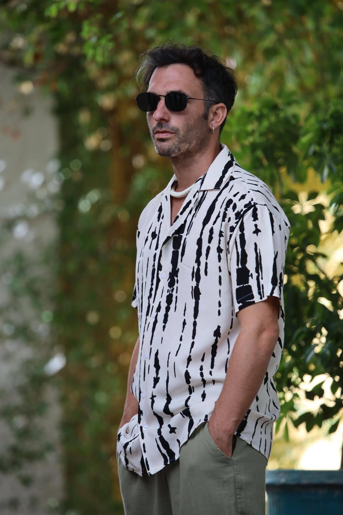 Krem Rengi Desenli Kısa Kollu Erkek Gömlek