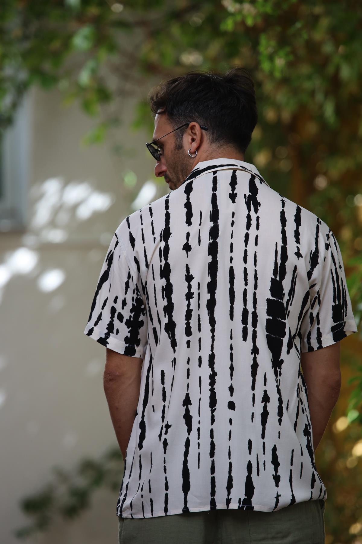 Krem Rengi Desenli Kısa Kollu Erkek Gömlek