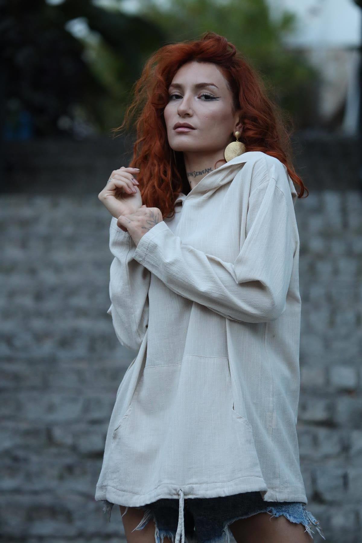 Krem Rengi Kapüşonlu Kanguru Cepli Büzgülü Sweat