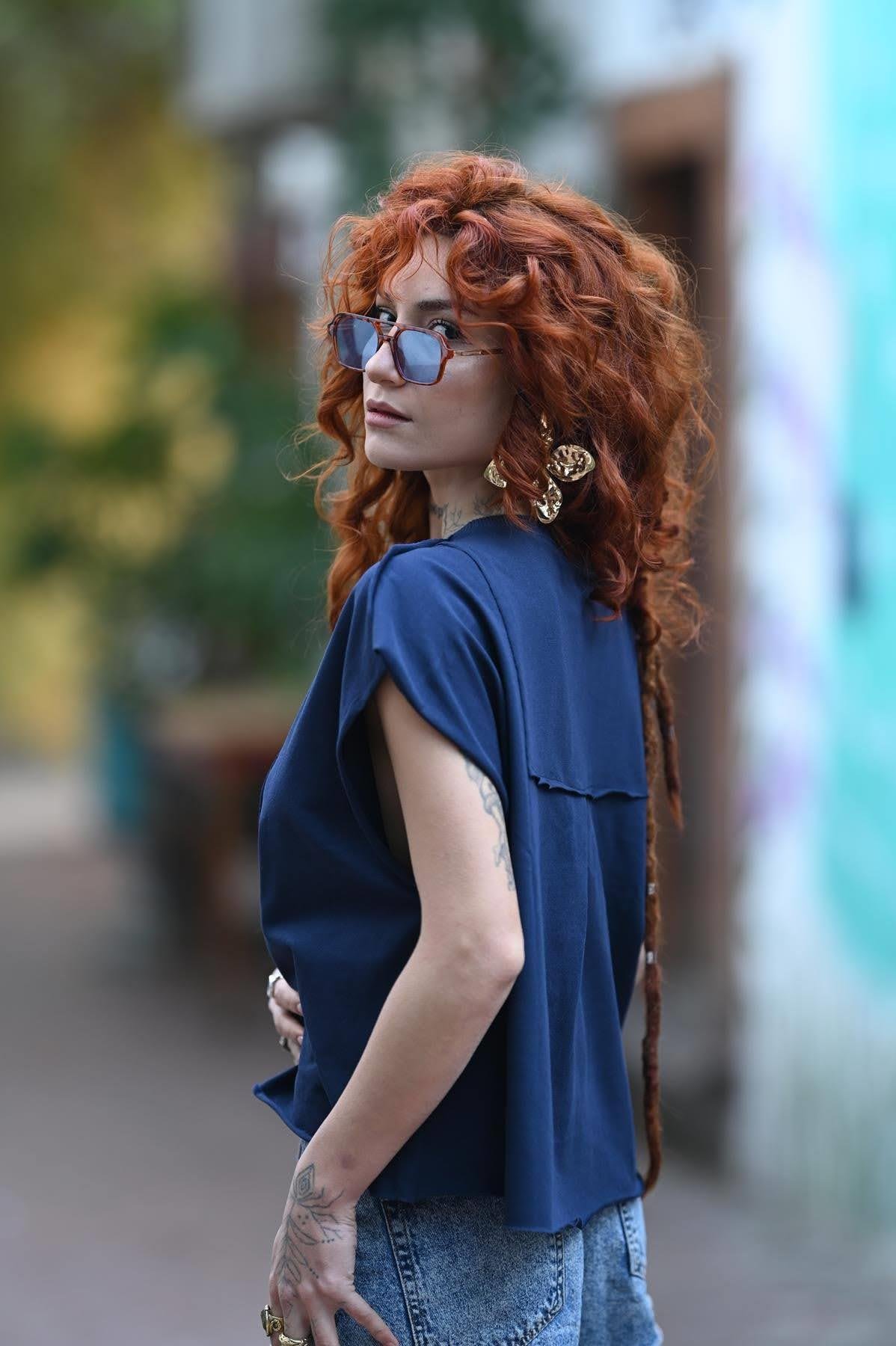 Lacivert Bisiklet Yaka Pat Detaylı Salaş Tshirt