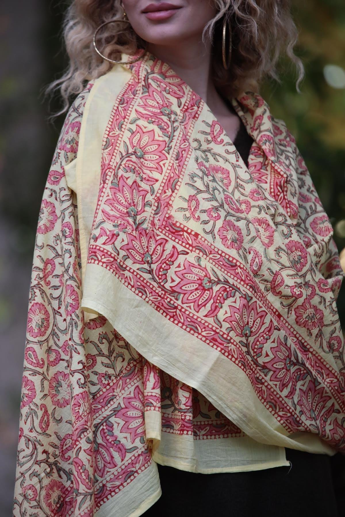 Limon Sarısı Desenli Otantik Şal