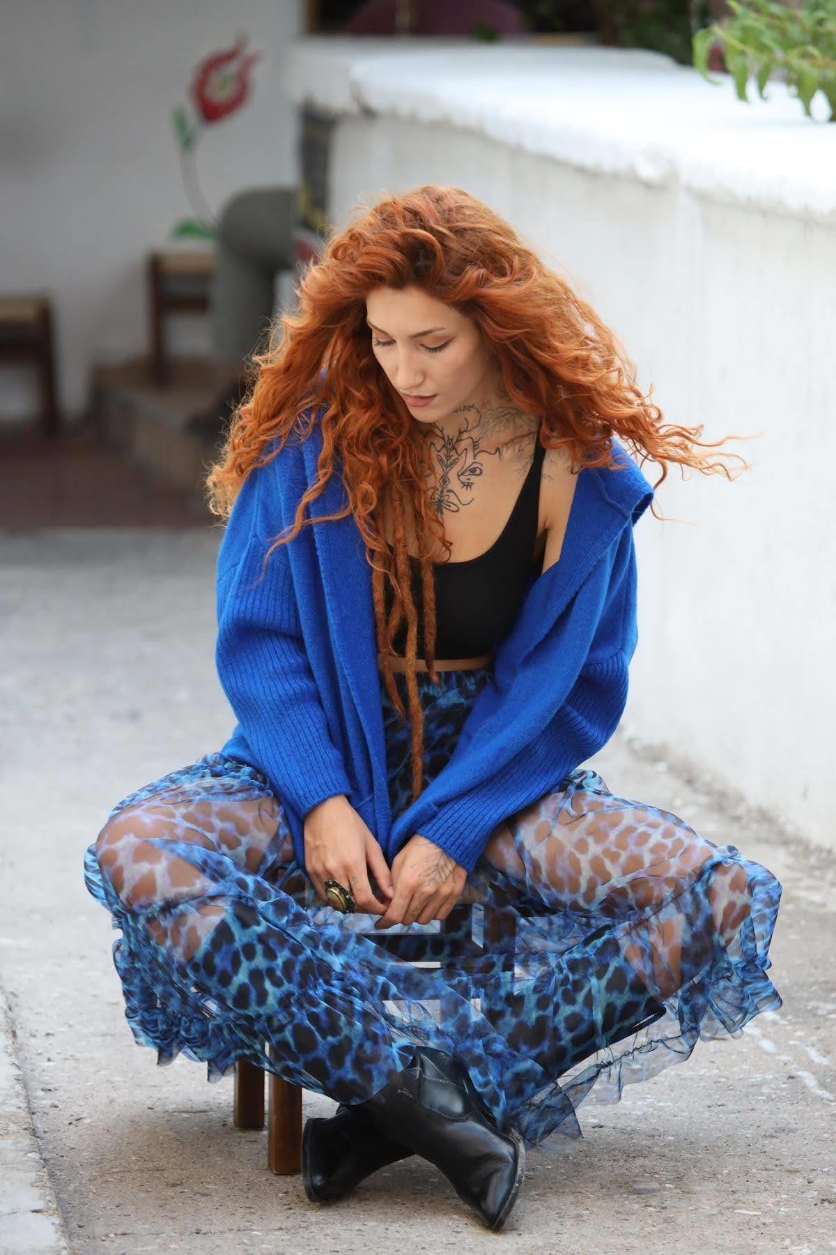 Mavi Desenli Kat Kat Tül Etek