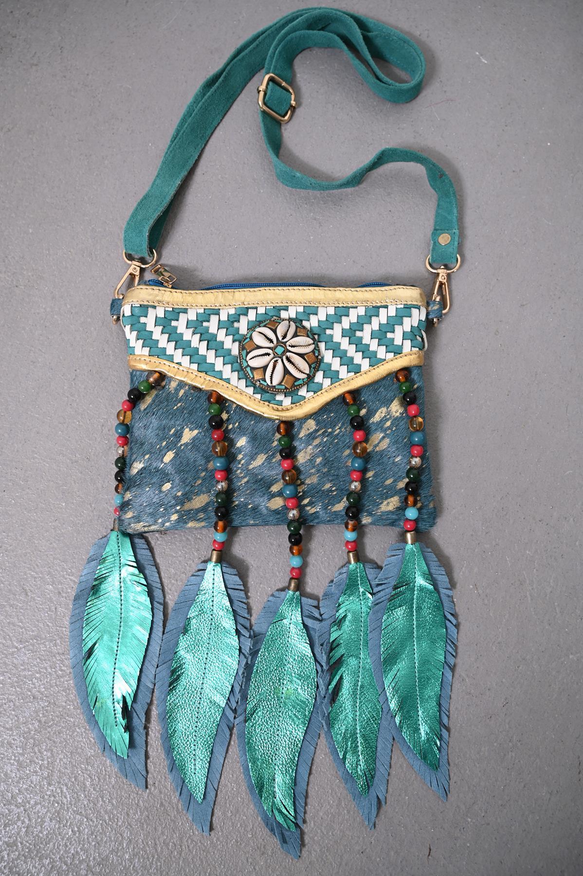 Mint Yeşili Deniz Kabuklu Boncuk Püsküllü Tay Tüyü Tasarım Çanta