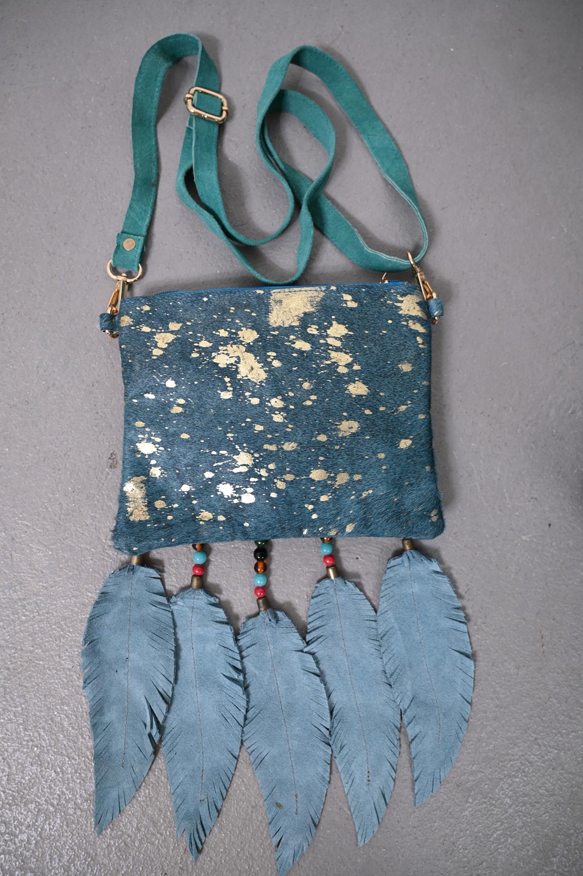 Mint Yeşili Deniz Kabuklu Boncuk Püsküllü Tay Tüyü Tasarım Çanta