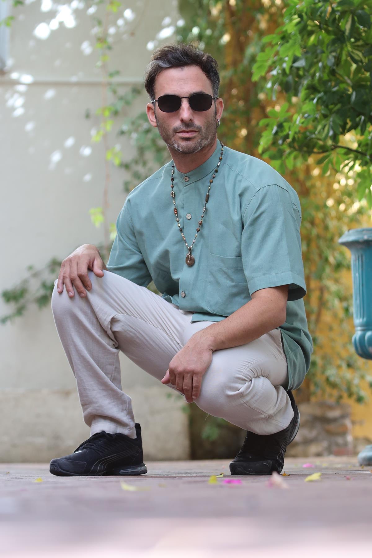 Mint Yeşili Hakim Yaka Kısa Kollu Erkek Gömlek