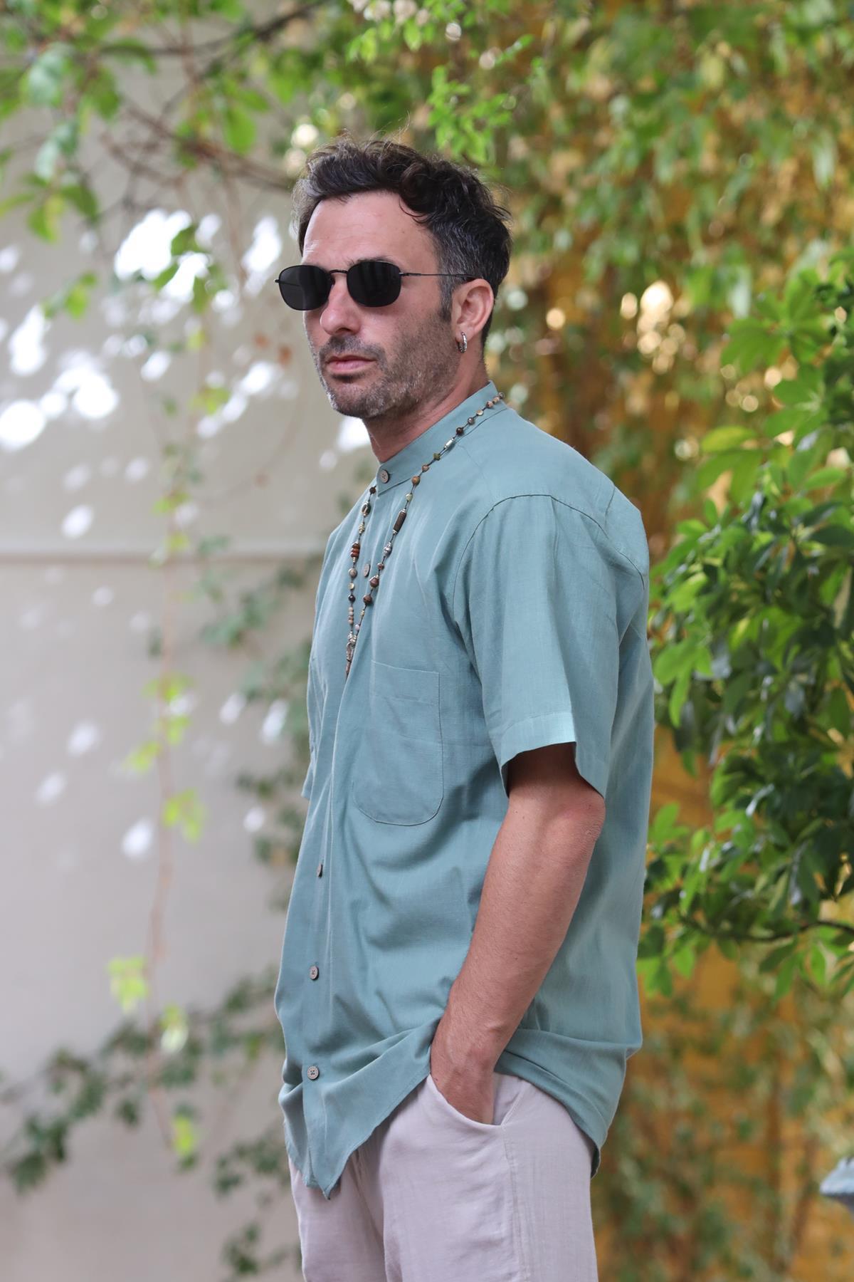 Mint Yeşili Hakim Yaka Kısa Kollu Erkek Gömlek