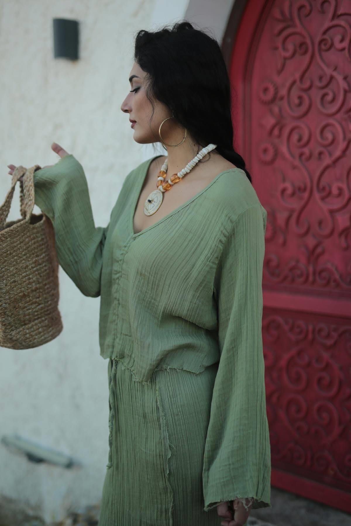 Mint Yeşili Önü Büzgülü Bluz ve Yırtmaçlı Etek Müslin Takım